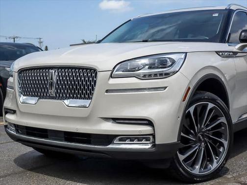 2022 Lincoln Aviator Reserve AWD