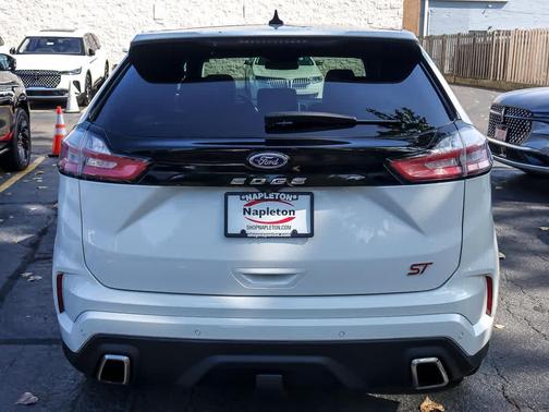 2021 Ford Edge ST