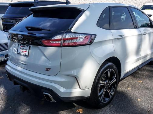 2021 Ford Edge ST