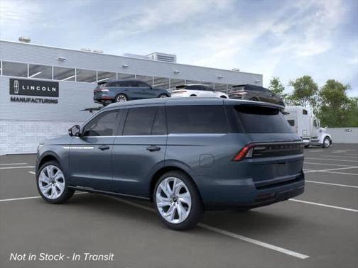 2025 Lincoln Navigator Reserve