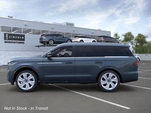 2025 Lincoln Navigator Reserve