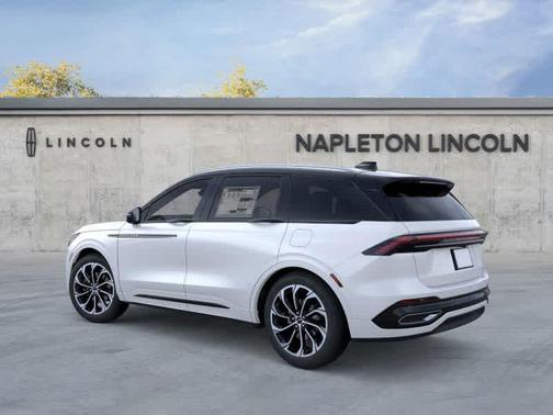 2025 Lincoln Nautilus Reserve