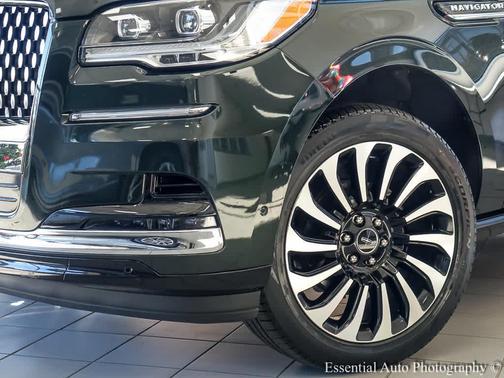 2022 Lincoln Navigator Black Label