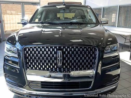 2022 Lincoln Navigator Black Label