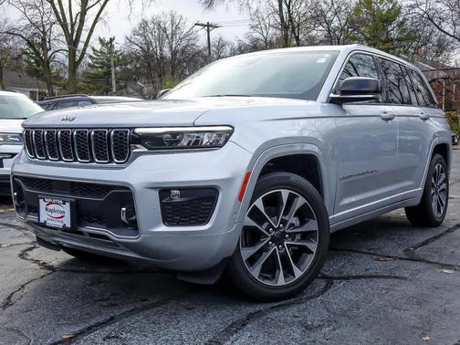 2022 Jeep Grand Cherokee Overland