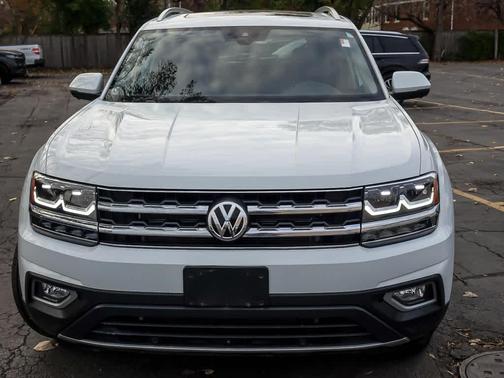 2019 Volkswagen Atlas 3.6L SEL Premium