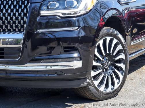 2022 Lincoln Navigator Black Label