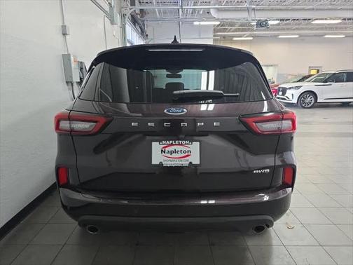 2023 Ford Escape ST-Line Elite