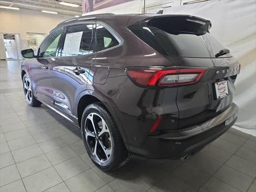 2023 Ford Escape ST-Line Elite