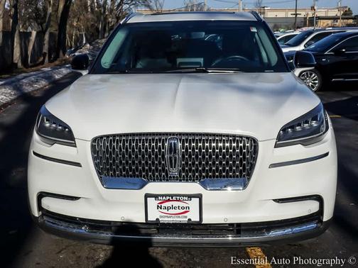 2022 Lincoln Aviator Standard AWD