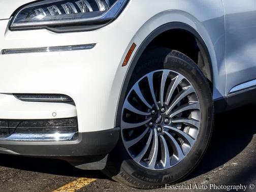 2022 Lincoln Aviator Standard AWD