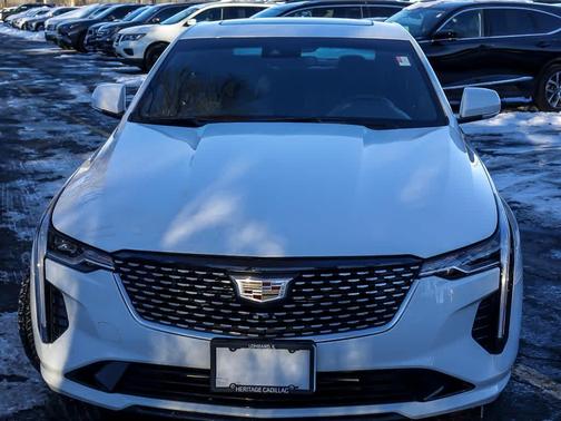 2024 Cadillac CT4 Luxury