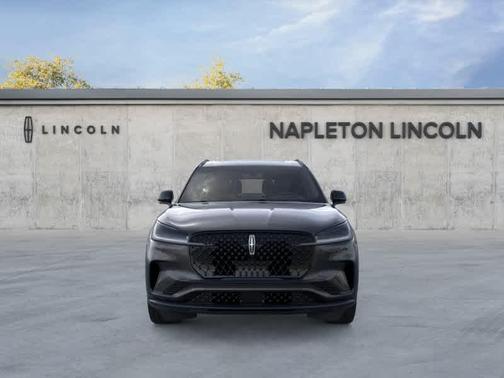 Infinite Black Metallic Clearcoat 2026 Lincoln Aviator Premiere