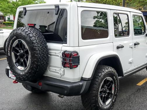 Bright White Clearcoat 2021 Jeep Wrangler Unlimited Rubicon