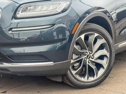 2021 Lincoln Nautilus Reserve