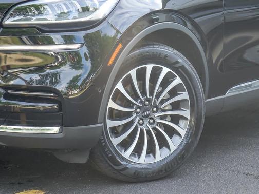 Infinite Black Metallic Clearcoat 2023 Lincoln Aviator Reserve AWD