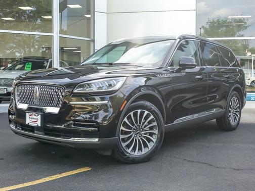 Infinite Black Metallic Clearcoat 2023 Lincoln Aviator Reserve AWD