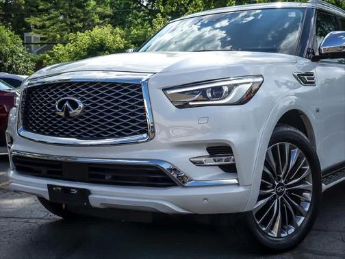 2018 INFINITI QX80 Base