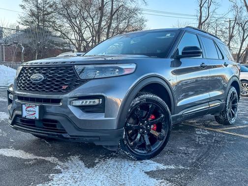 2022 Ford Explorer ST