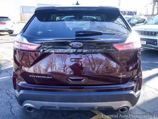 2022 Ford Edge Titanium