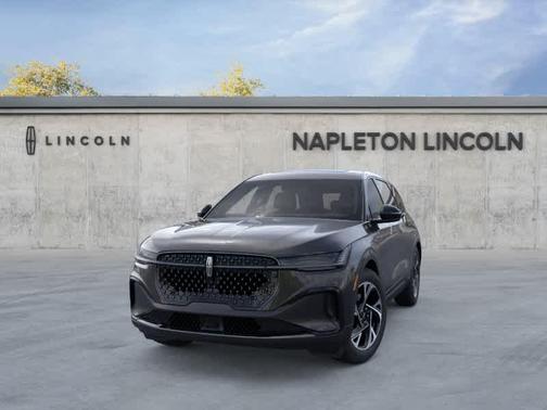 Infinite Black Metallic Clearcoat 2026 Lincoln Nautilus Premiere