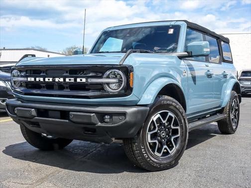 2022 Ford Bronco Outer Banks