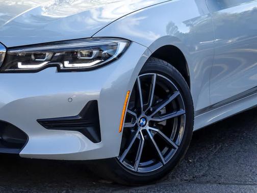 2019 BMW 330 xDrive