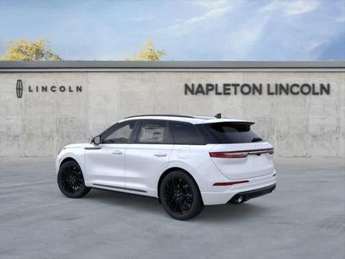 2025 Lincoln Corsair Premiere
