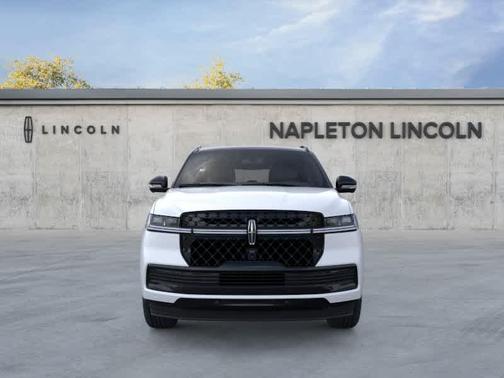 Crystal White Metallic Clearcoat 2026 Lincoln Navigator Black Label