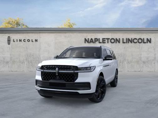 Crystal White Metallic Clearcoat 2026 Lincoln Navigator Black Label