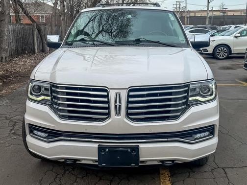 2017 Lincoln Navigator Select