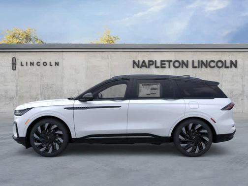 2025 Lincoln Nautilus Reserve