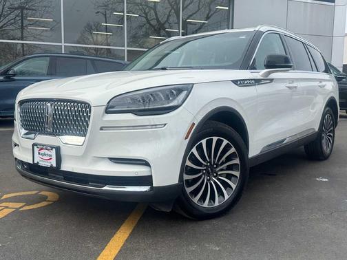 2023 Lincoln Aviator Standard AWD