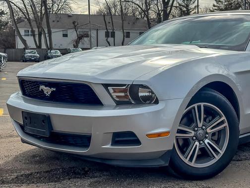 2012 Ford Mustang V6 Premium