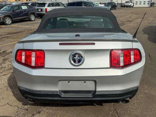 2012 Ford Mustang V6 Premium
