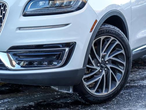 2020 Lincoln Nautilus Reserve