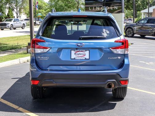 Horizon Blue Pearl 2022 Subaru Forester Premium
