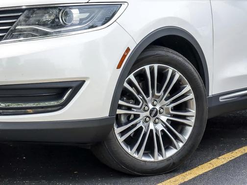 White Platinum Metallic Tri-Coat 2016 Lincoln MKX Reserve