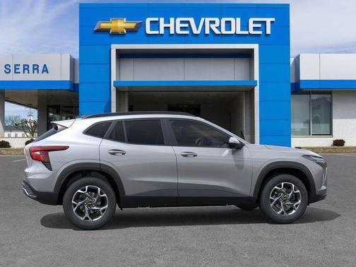 Sterling Gray Metallic 2026 Chevrolet Trax LT