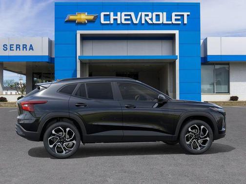 Mosaic Black Metallic 2026 Chevrolet Trax FWD 2RS