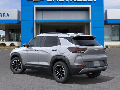 Sterling Gray Metallic 2026 Chevrolet Trailblazer LT