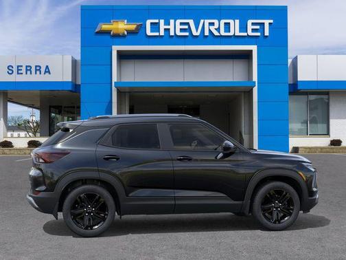 Mosaic Black Metallic 2026 Chevrolet Trailblazer LT
