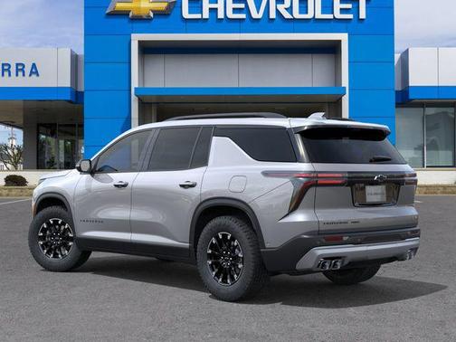 Sterling Gray Metallic 2026 Chevrolet Traverse AWD Z71