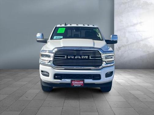2024 RAM 3500 Laramie Mega Cab 4x4 64' Box