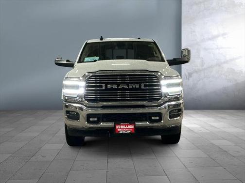 2022 RAM 3500 Laramie Crew Cab 4x4 64' Box