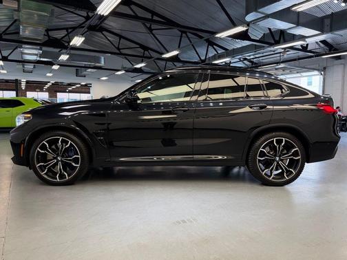 Black Sapphire Metallic 2021 BMW X4 M AWD