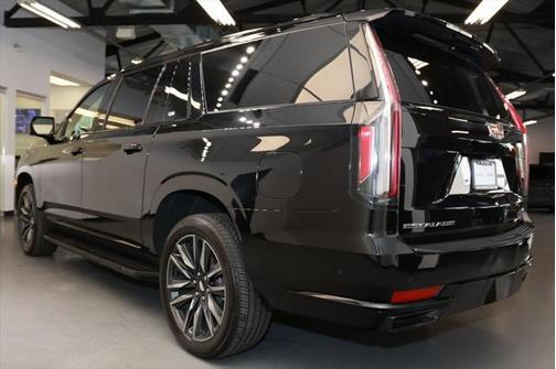 2024 Cadillac Escalade ESV Sport