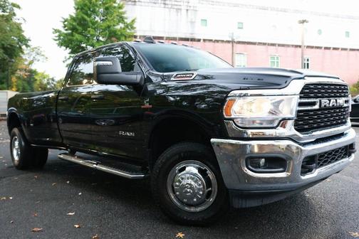 2024 RAM 3500 Big Horn Crew Cab 4x4 8' Box