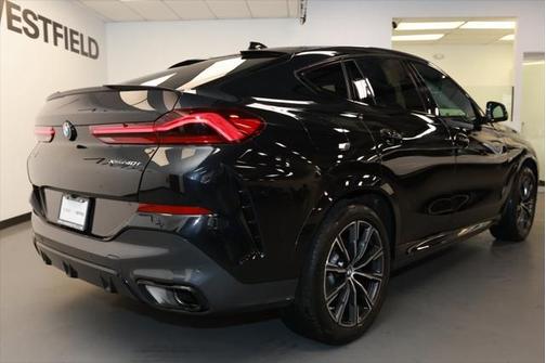 2023 BMW X6 xDrive40i
