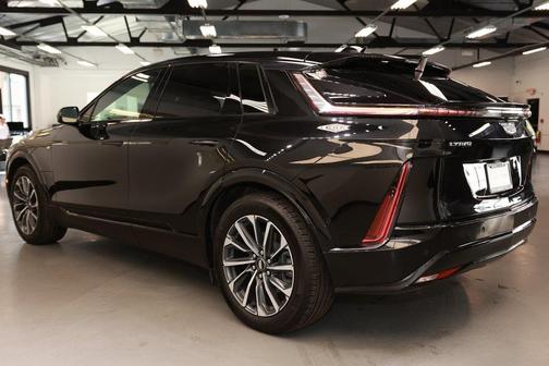 2024 Cadillac LYRIQ Sport